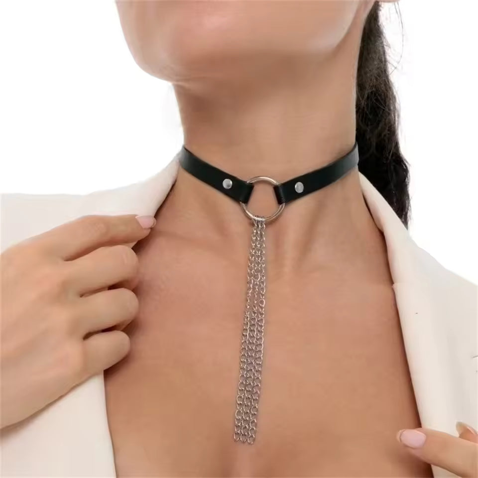 RebelChain™ PU Leather Choker & Leash – Punk Rock Statement Collar