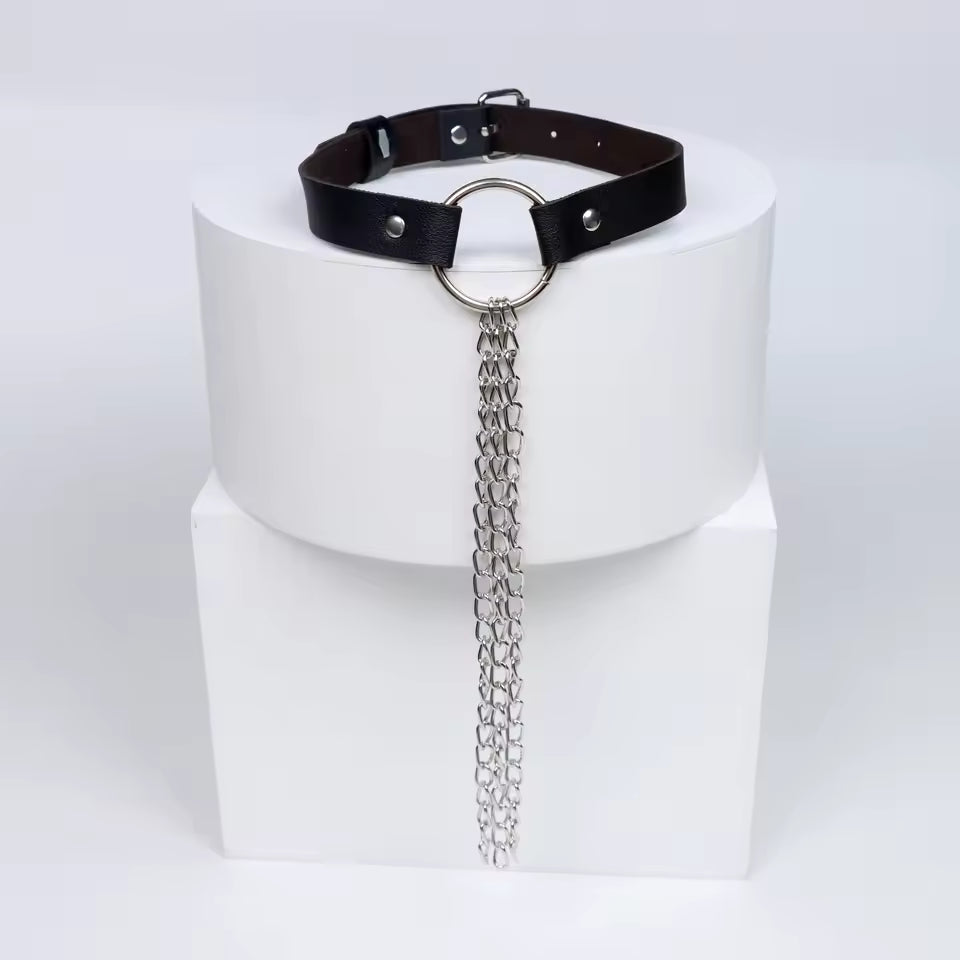 RebelChain™ PU Leather Choker & Leash – Punk Rock Statement Collar
