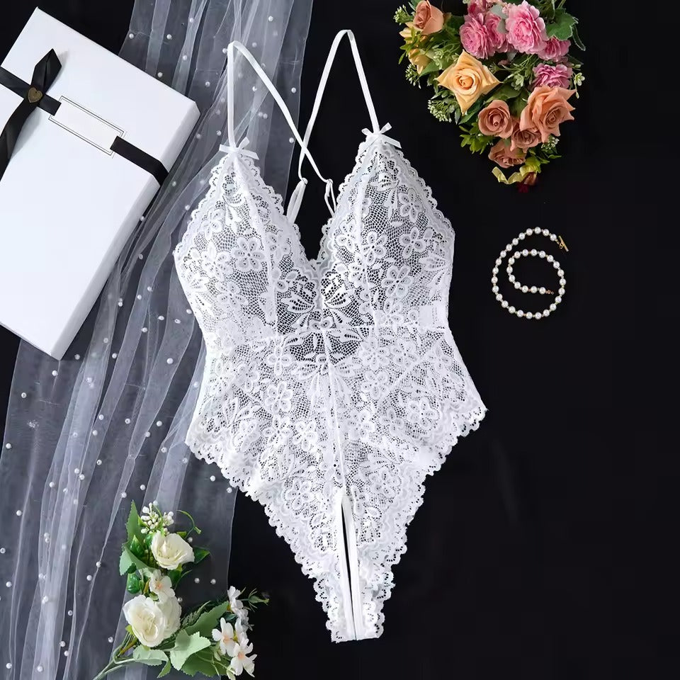 White Embroidered Lace Lingerie Set | Sexy Bra &amp; Falafan Dress with Back Strap Design