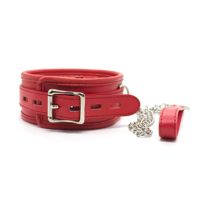 VelvetGrip™ Leather Chain Collar – Bold & Irresistible
