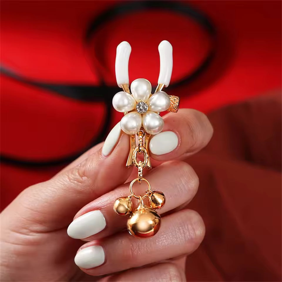 BellTease™ Metal Clip Set with Chain – Adjustable Sensation Clips